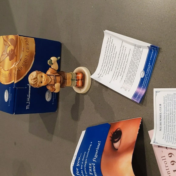 Vintage Hummel in Original Box A Four Leaf Clover 2003 #1991 - Picture 3 of 7